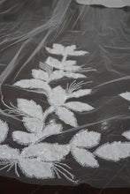 Load image into Gallery viewer, Enchanted leaf