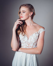 Load image into Gallery viewer, Wedding Dress: Alice