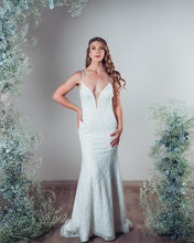Load image into Gallery viewer, Wedding Dress; Alyssa
