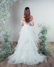Load image into Gallery viewer, Wedding Dress: Ella