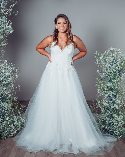 Wedding Dress: Quinn