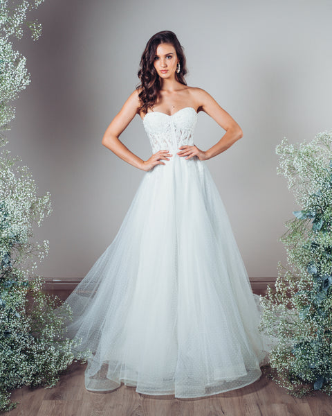 Wedding Dress: Rosa