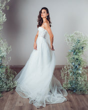 Load image into Gallery viewer, Wedding Dress: Rosa