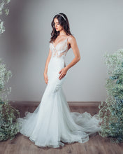 Load image into Gallery viewer, Wedding Dress: Zoë