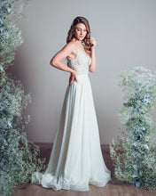 Load image into Gallery viewer, Wedding Dress; Allie
