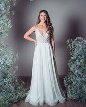 Load image into Gallery viewer, Wedding Dress; Allie
