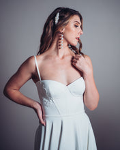 Load image into Gallery viewer, Wedding Dress: Ilne
