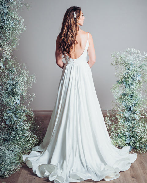 Wedding Dress: Luna