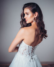 Load image into Gallery viewer, Wedding Dress: Rosa
