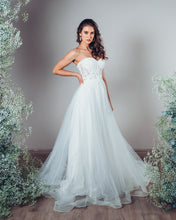 Load image into Gallery viewer, Wedding Dress: Rosa
