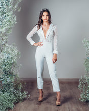 Load image into Gallery viewer, Wedding Dress; Vivienne

